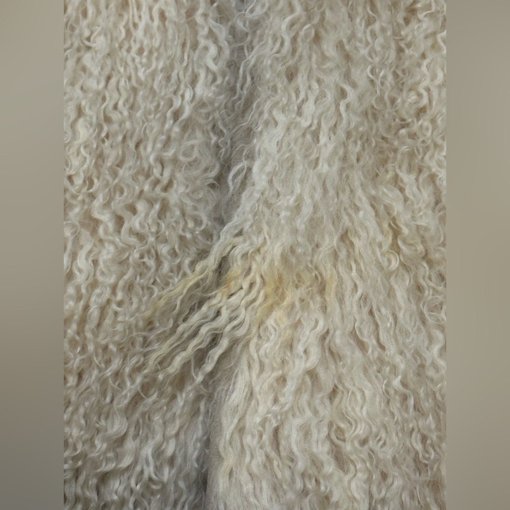 Mongolian Sheep Fur Vest - Picture 9 of 9